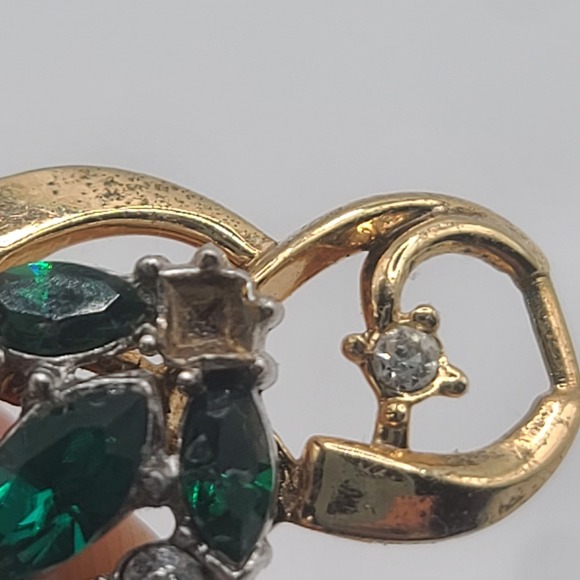 Vintage Trifari Bracelet Rhinestone Green Gold Tone READ‎ 7" - Picture 2 of 16